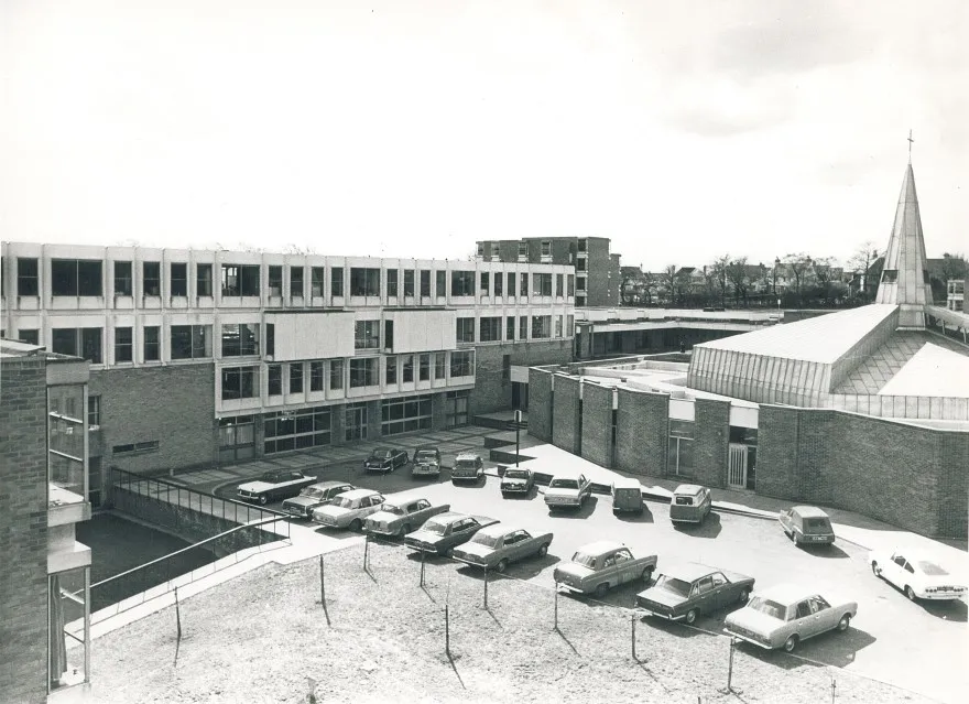 Campus in the first decades, black and white photograph.