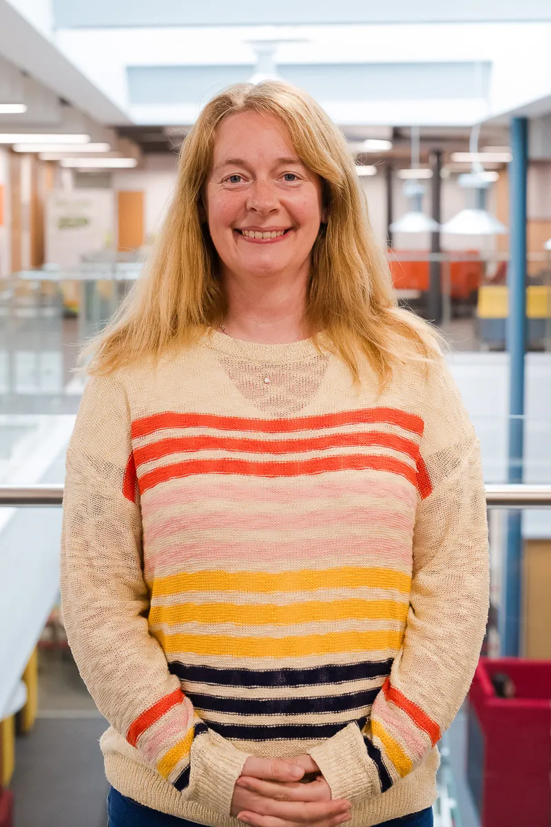 Staff profile photo of lecturer, Amanda Jefferson..